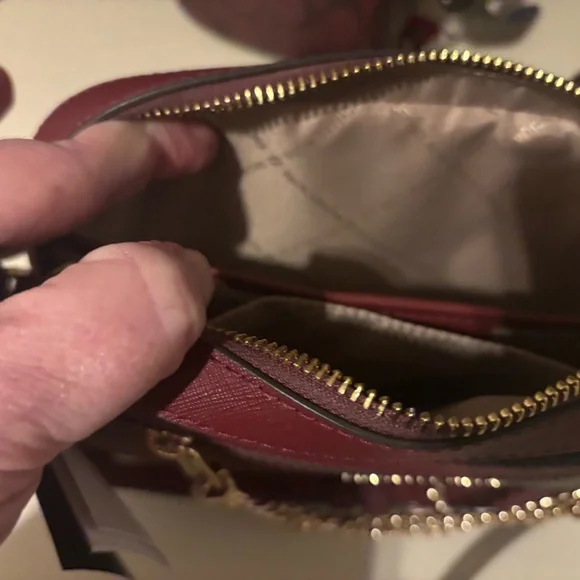 Michael Kors Jet Set Large Saffiano Leather Crossbody Bag : Dark Cranberry - Picture 3 of 6